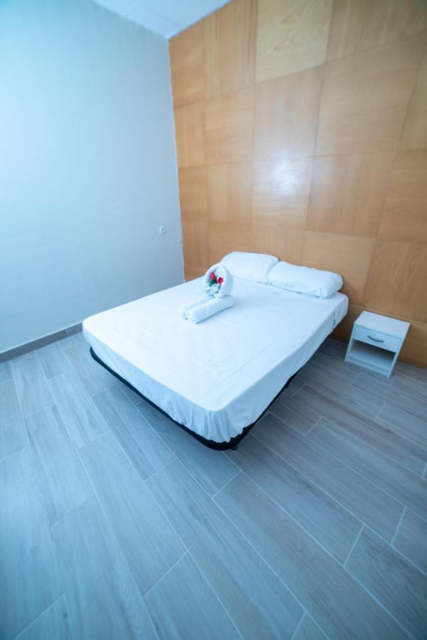 Pecalite Space Love hotel Valenza