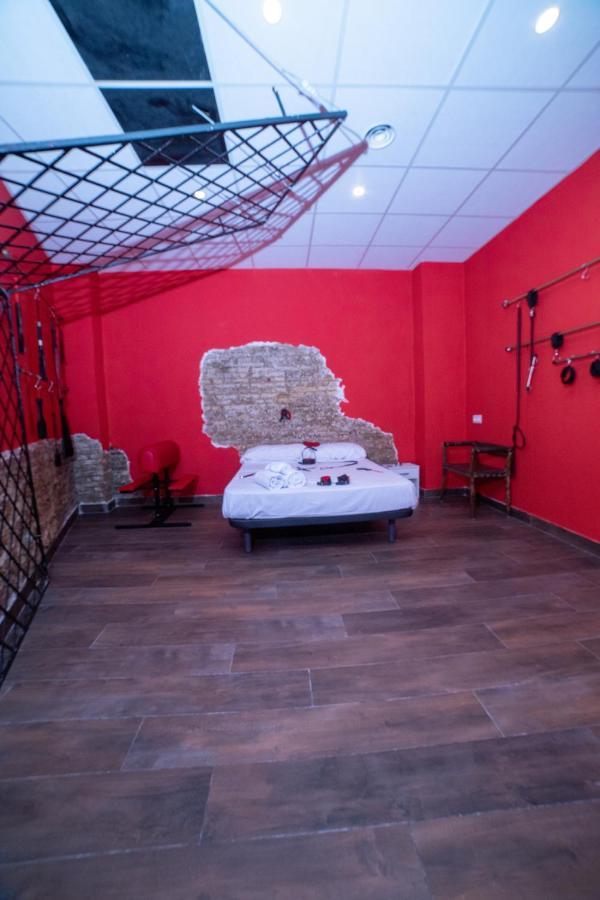 Pecalite Space Love hotel Valenza